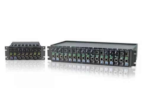 17/8 slots Compact Media Converter Chassis - FMC-CH17 & FMC-CH08
